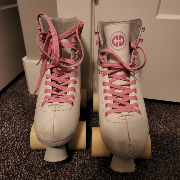 Roller skates - Picture 2 of 3